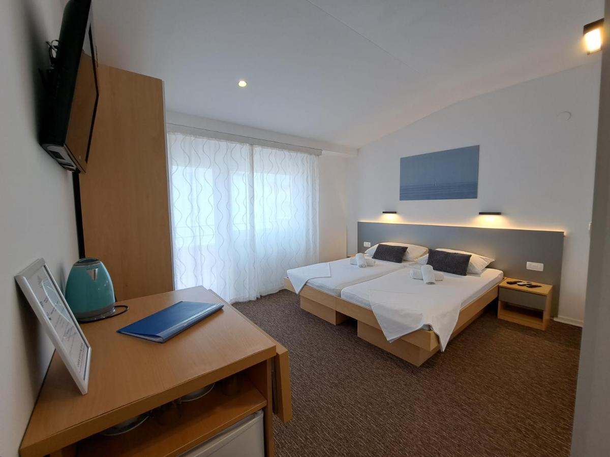 Rooms Zvonimir Stobreč Eksteriør bilde