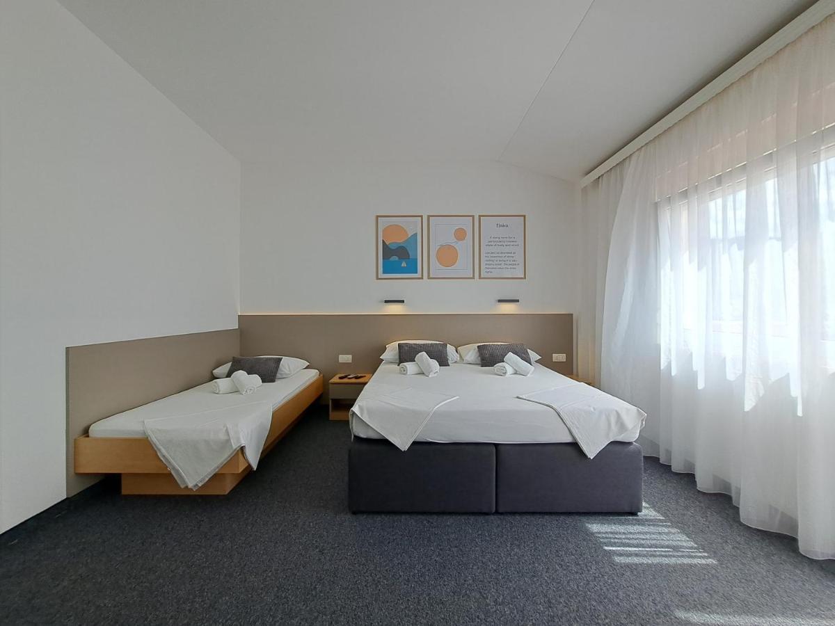 Rooms Zvonimir Stobreč Eksteriør bilde