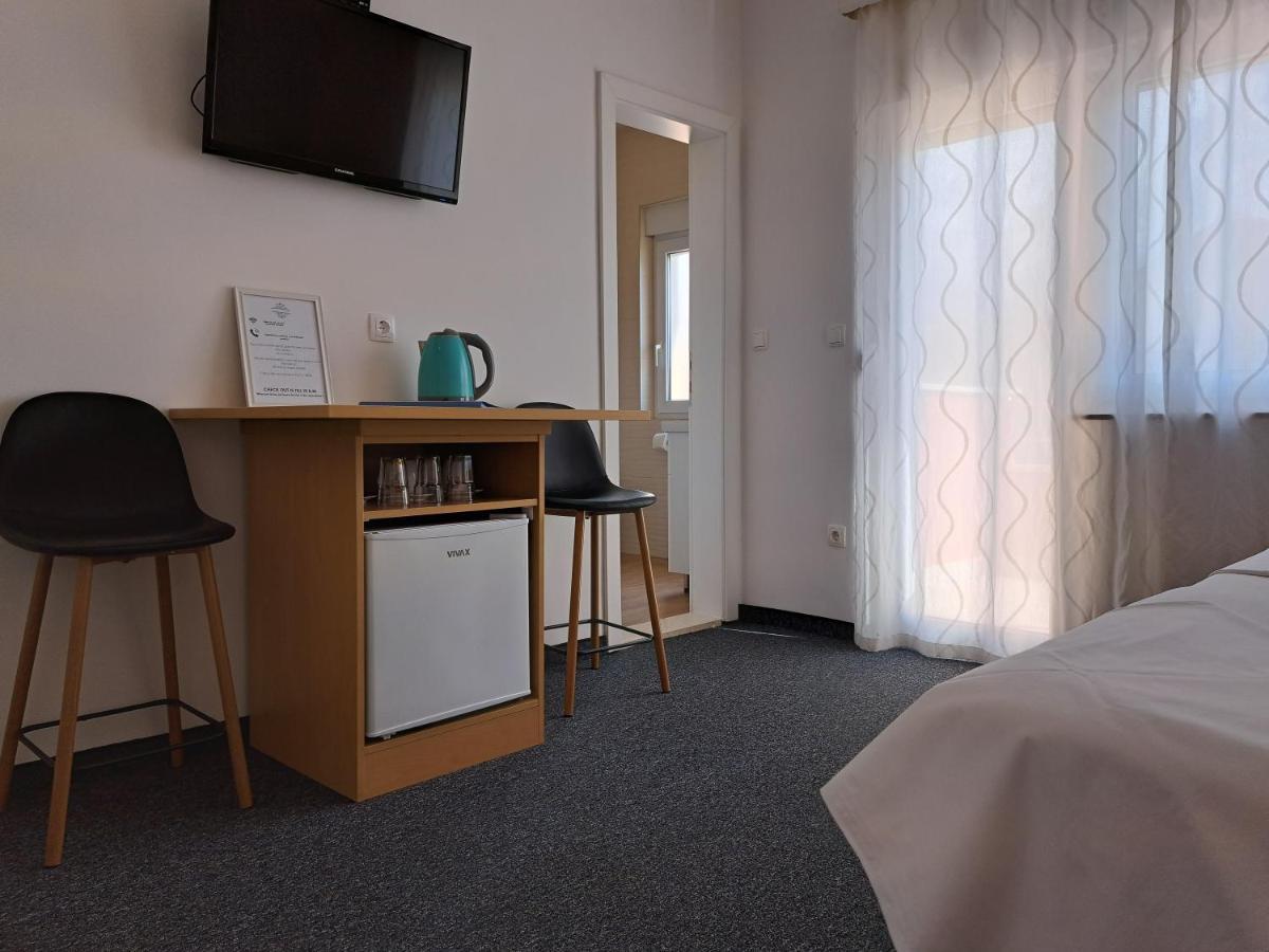 Rooms Zvonimir Stobreč Eksteriør bilde